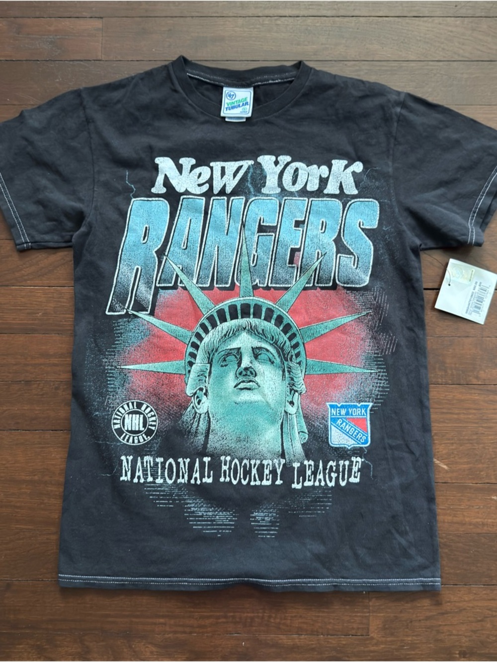 New York Rangers Vintage Style Graphic Tee Small
